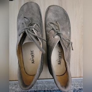 ALEGRIA WOMENS LACE UP SHOES